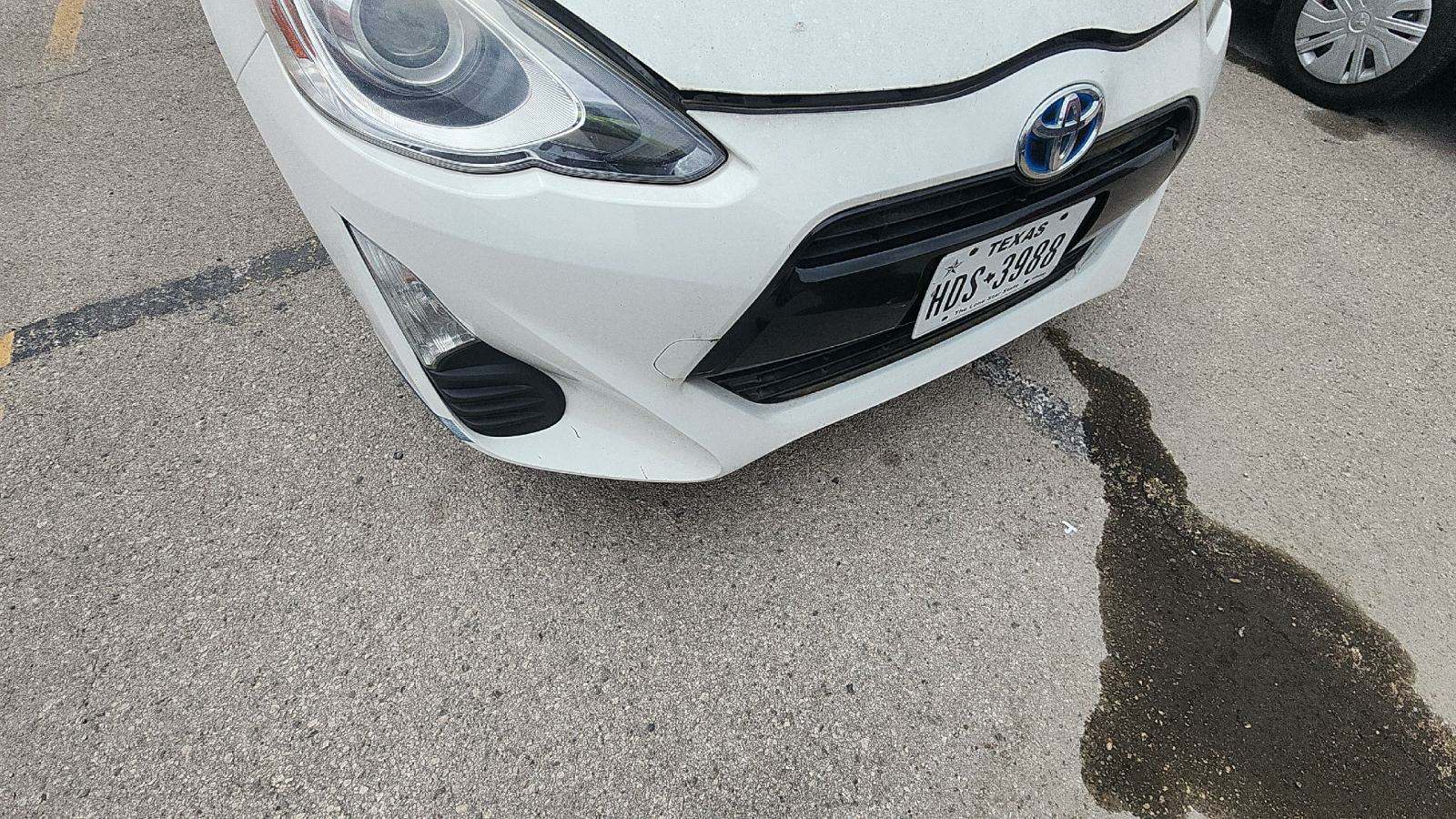 2016 Toyota Prius c Two FWD