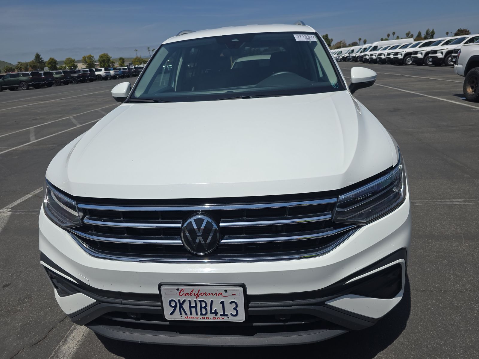 2024 Volkswagen Tiguan 2.0T SE FWD