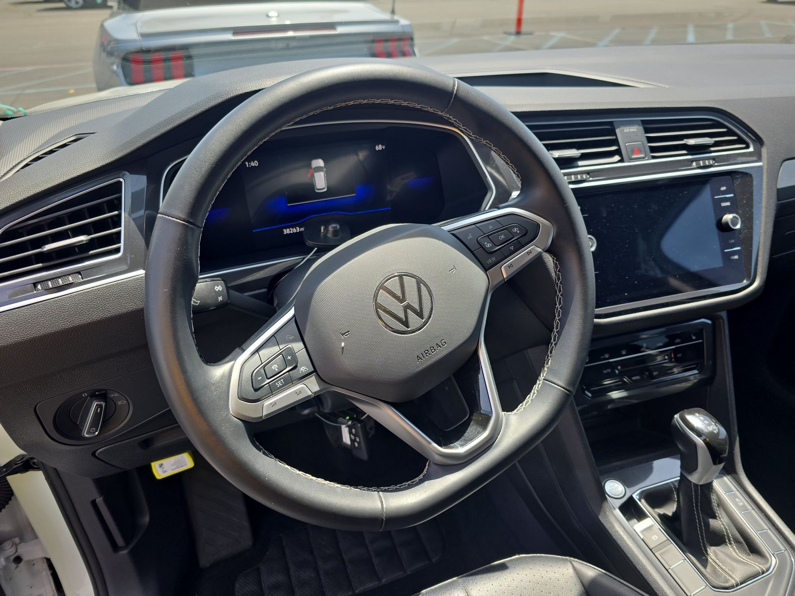2024 Volkswagen Tiguan 2.0T SE FWD