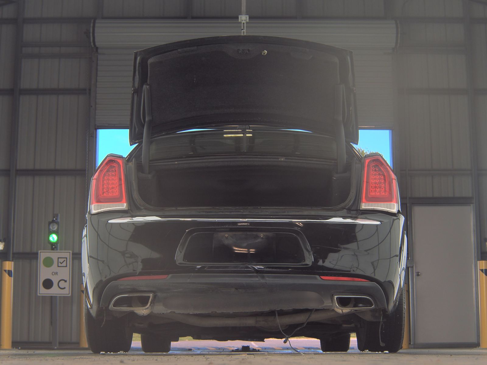 2018 Chrysler 300 Touring L RWD