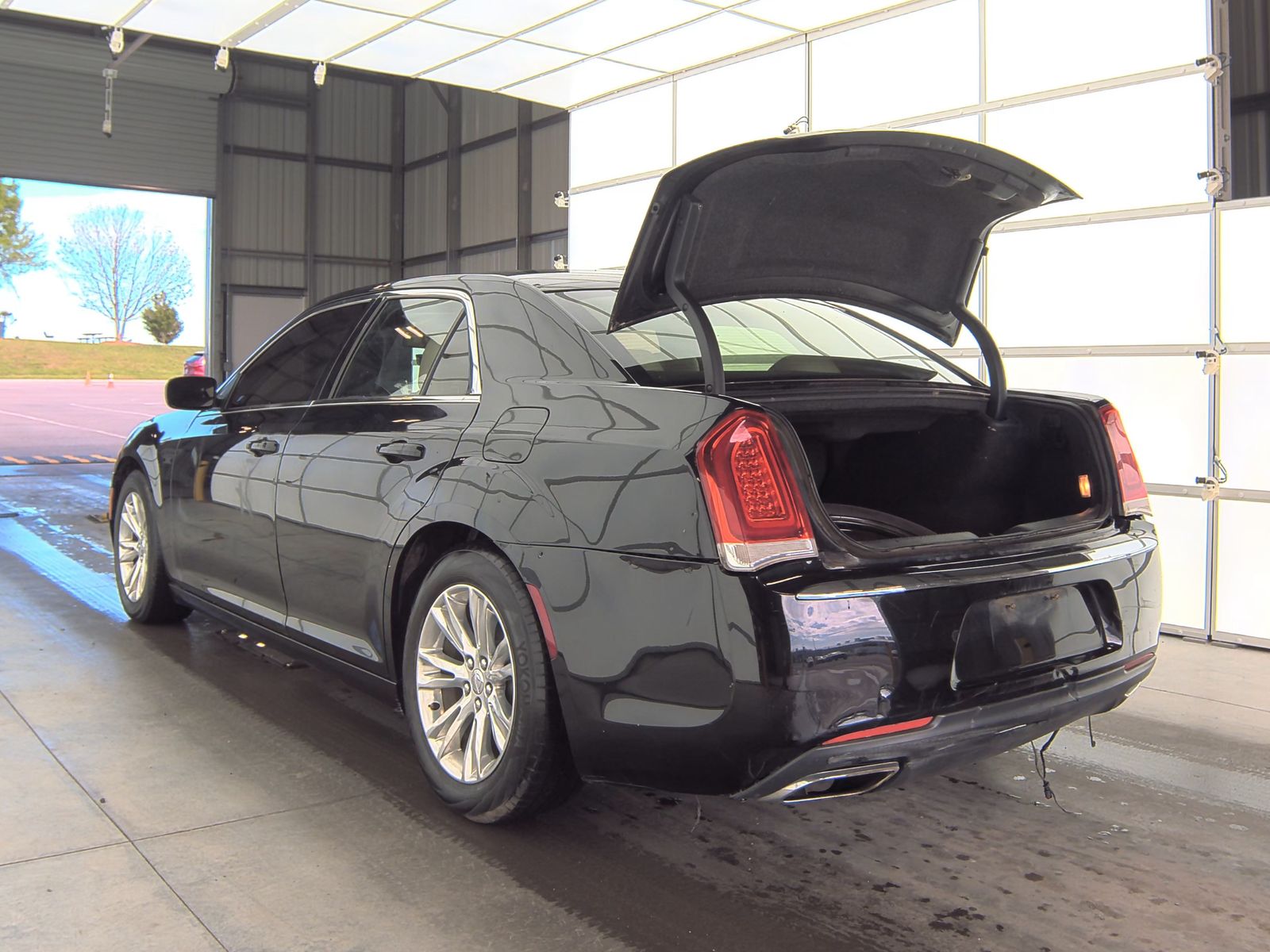 2018 Chrysler 300 Touring L RWD