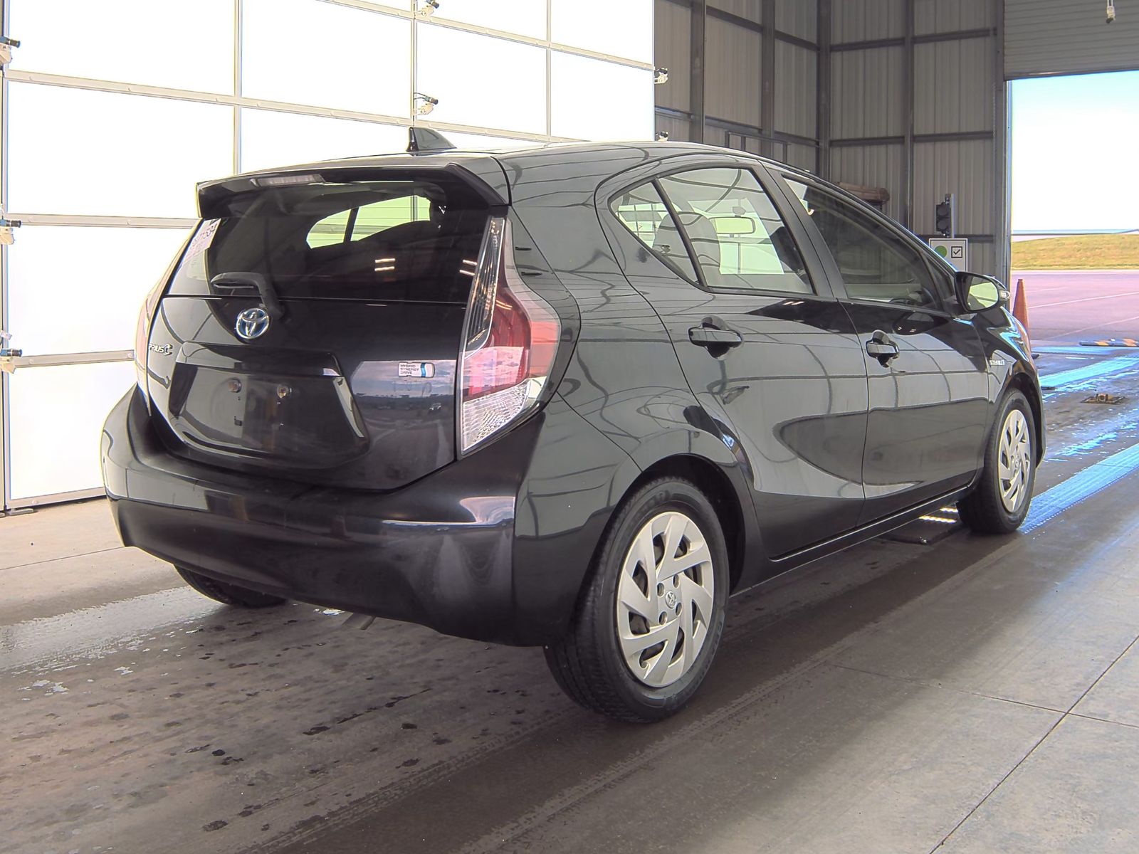 2016 Toyota Prius c Two FWD