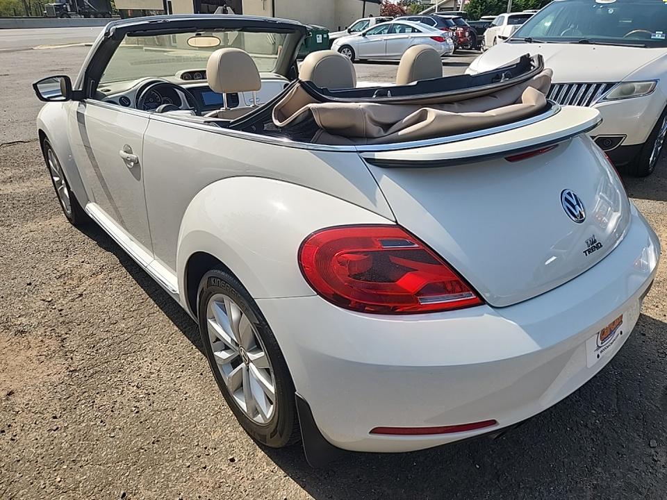 2014 Volkswagen Beetle 2.0L TDI FWD