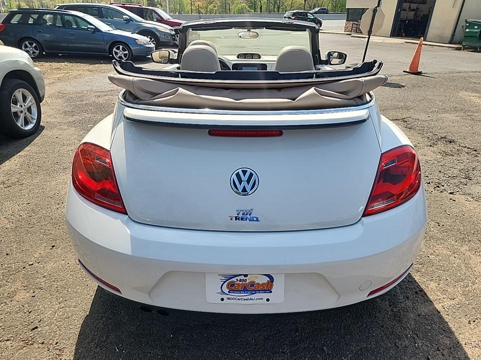 2014 Volkswagen Beetle 2.0L TDI FWD