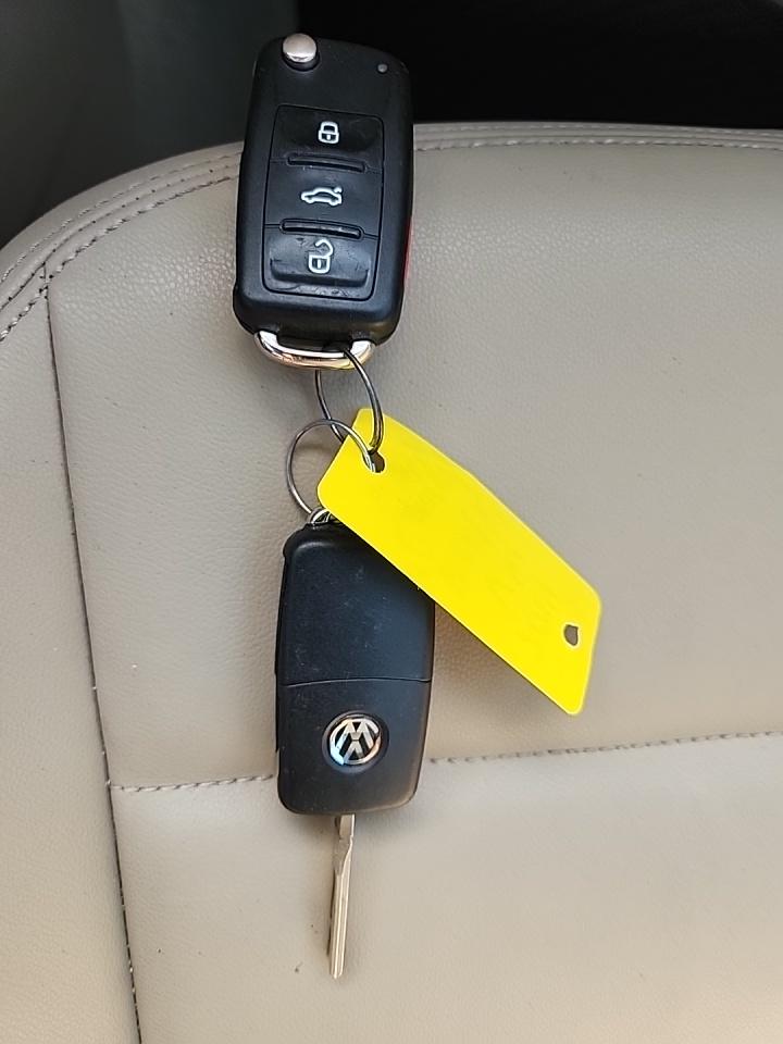 2014 Volkswagen Beetle 2.0L TDI FWD