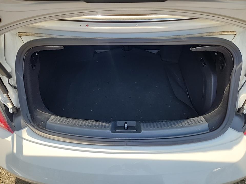 2014 Volkswagen Beetle 2.0L TDI FWD