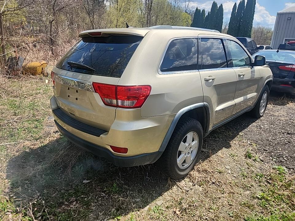 JEEP LAREDO - 5
