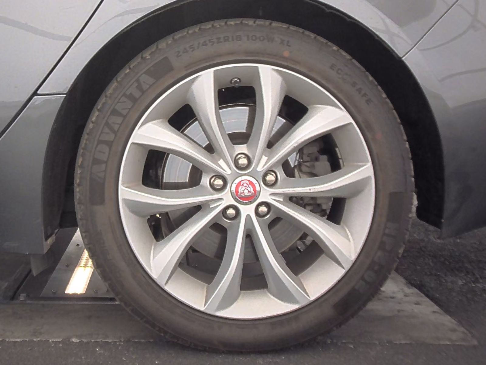 2017 Jaguar XF 20d Premium RWD