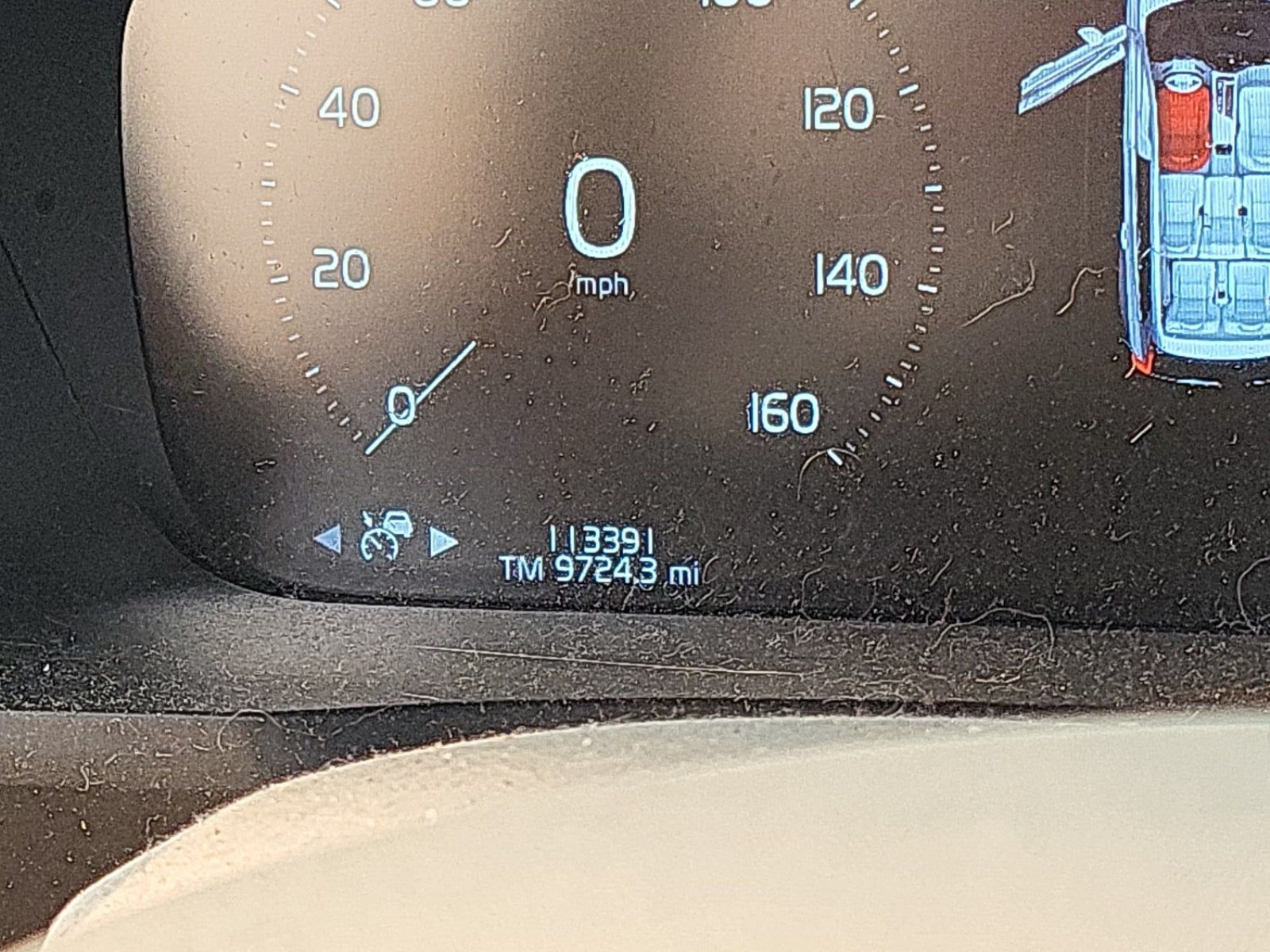 2016 Volvo XC90 T6 Momentum AWD