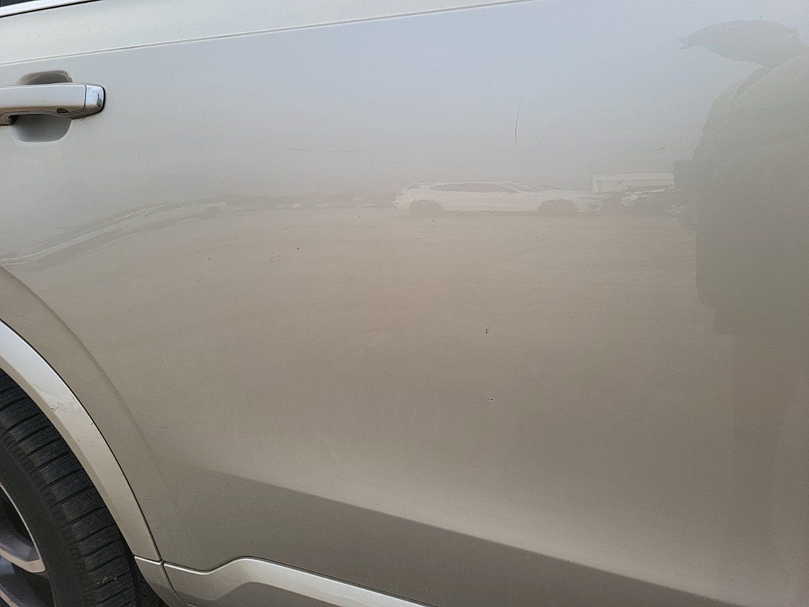 2016 Volvo XC90 T6 Momentum AWD