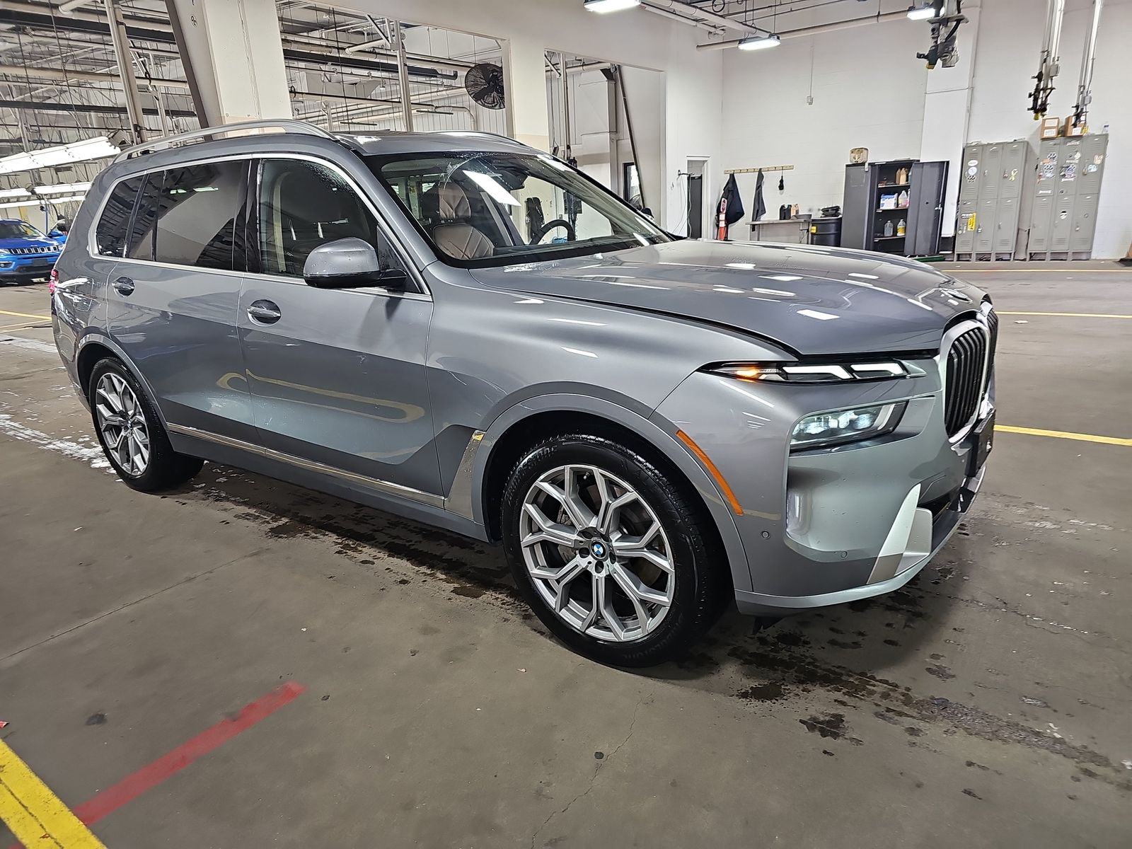 2025 BMW X7 xDrive40i AWD