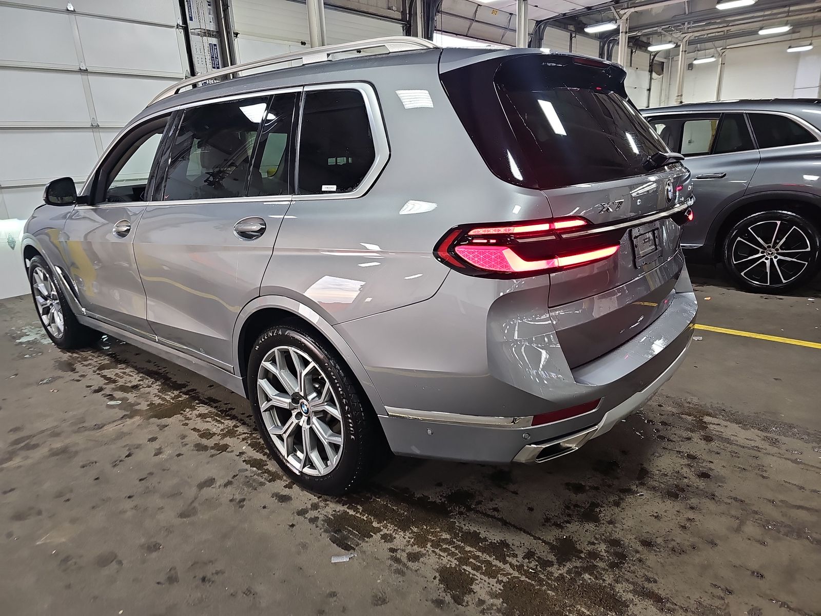 2025 BMW X7 xDrive40i AWD