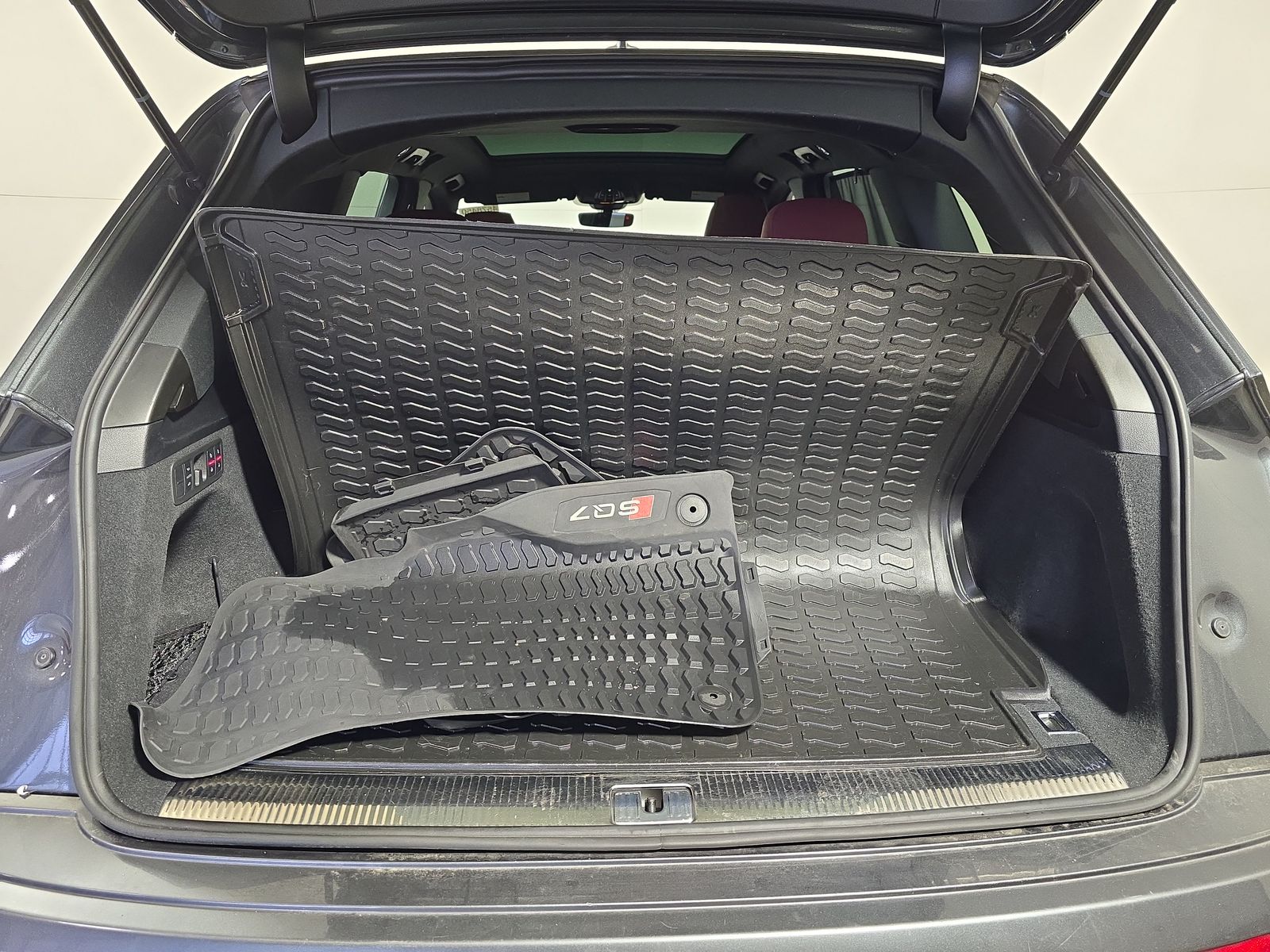 2022 Audi SQ7 Premium Plus AWD