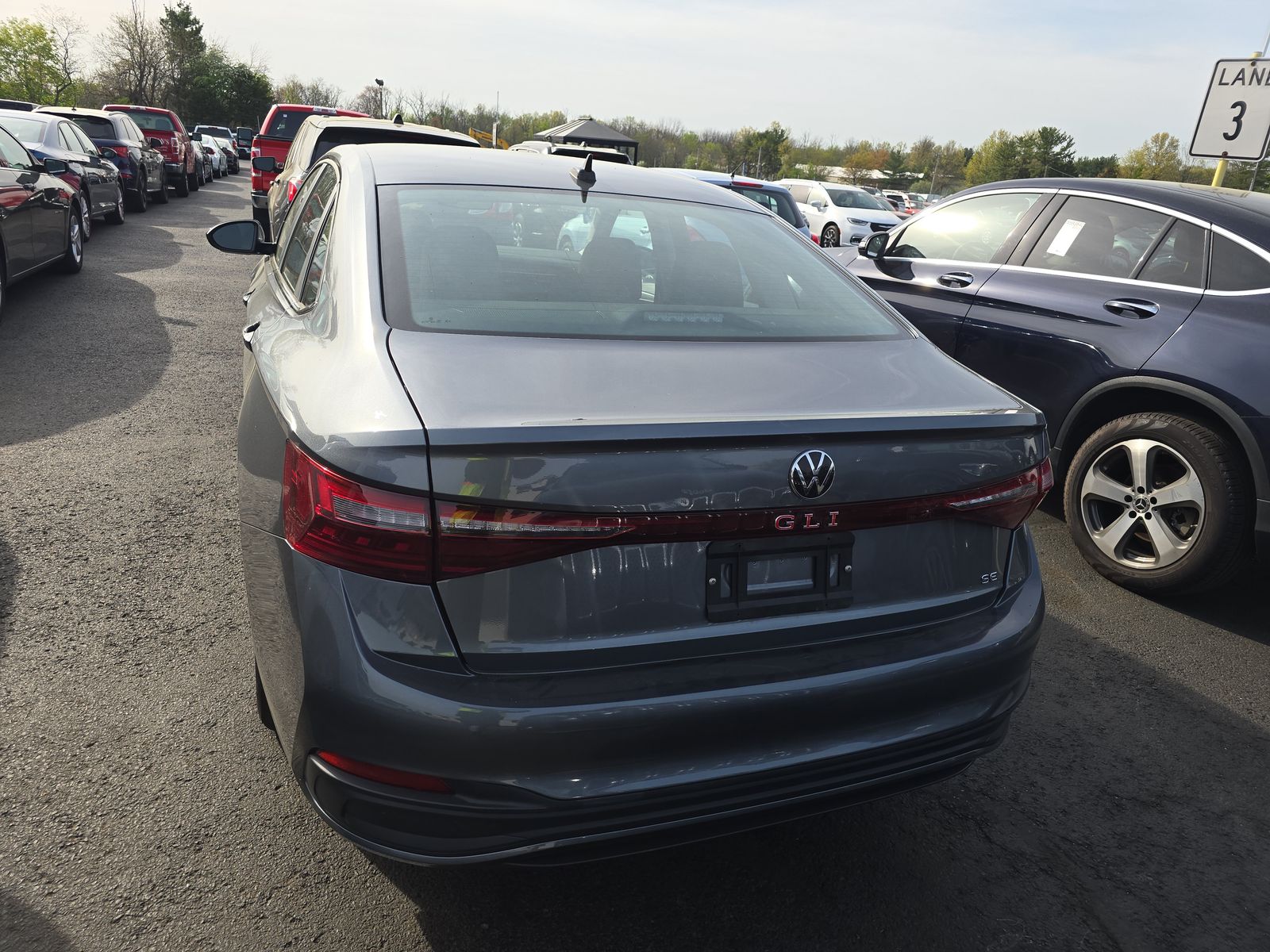 2025 Volkswagen Jetta 1.5T SE FWD