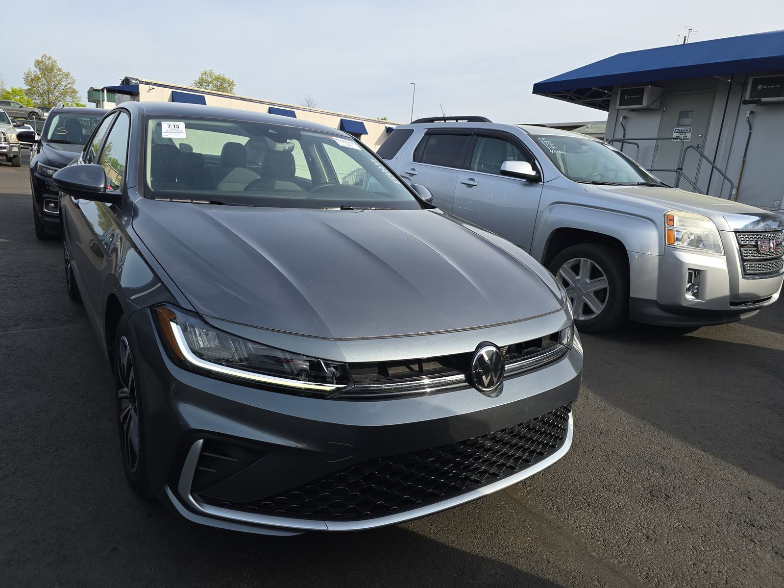 2025 Volkswagen Jetta 1.5T SE FWD