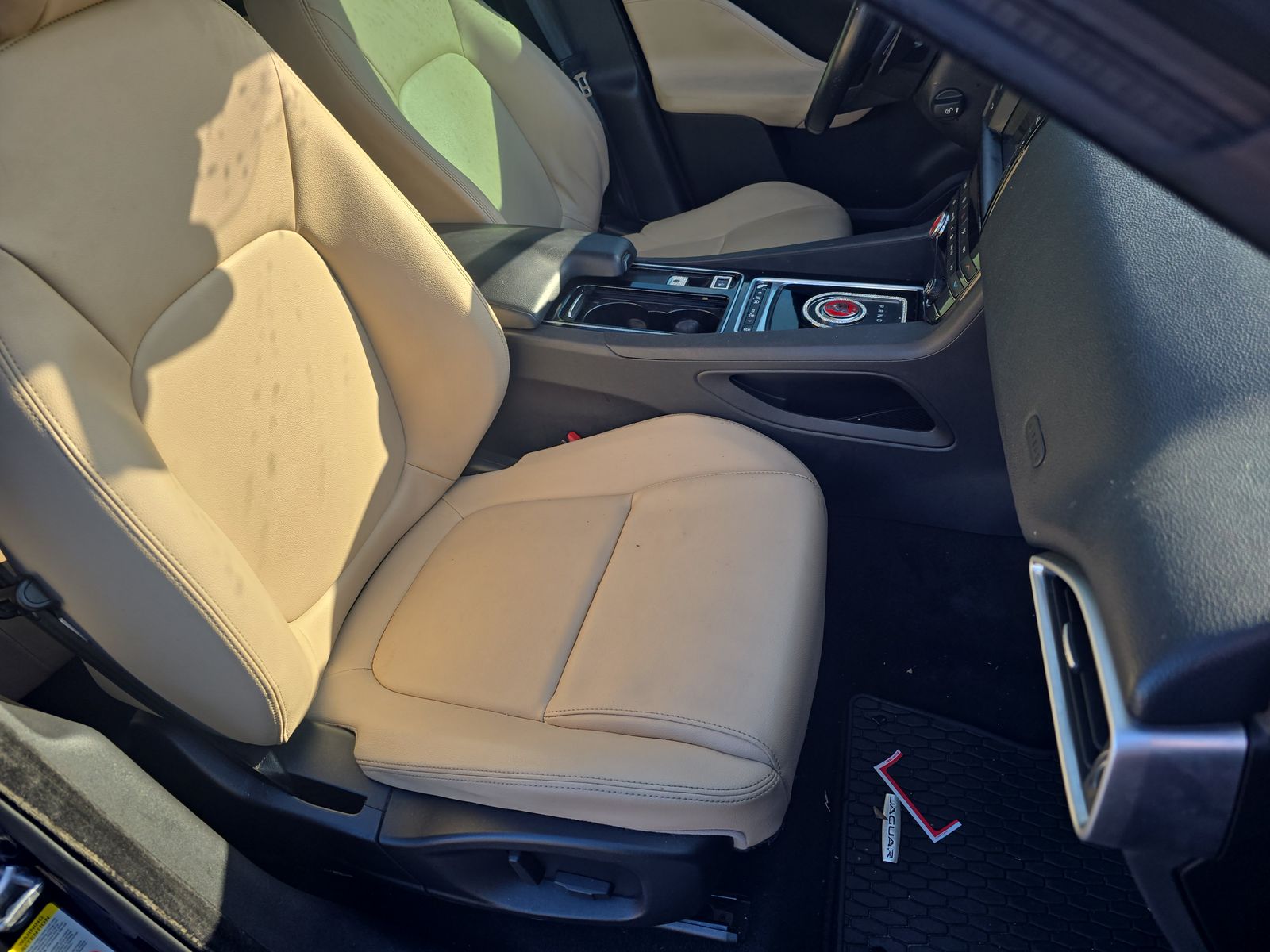 2018 Jaguar F-PACE 25t Premium AWD