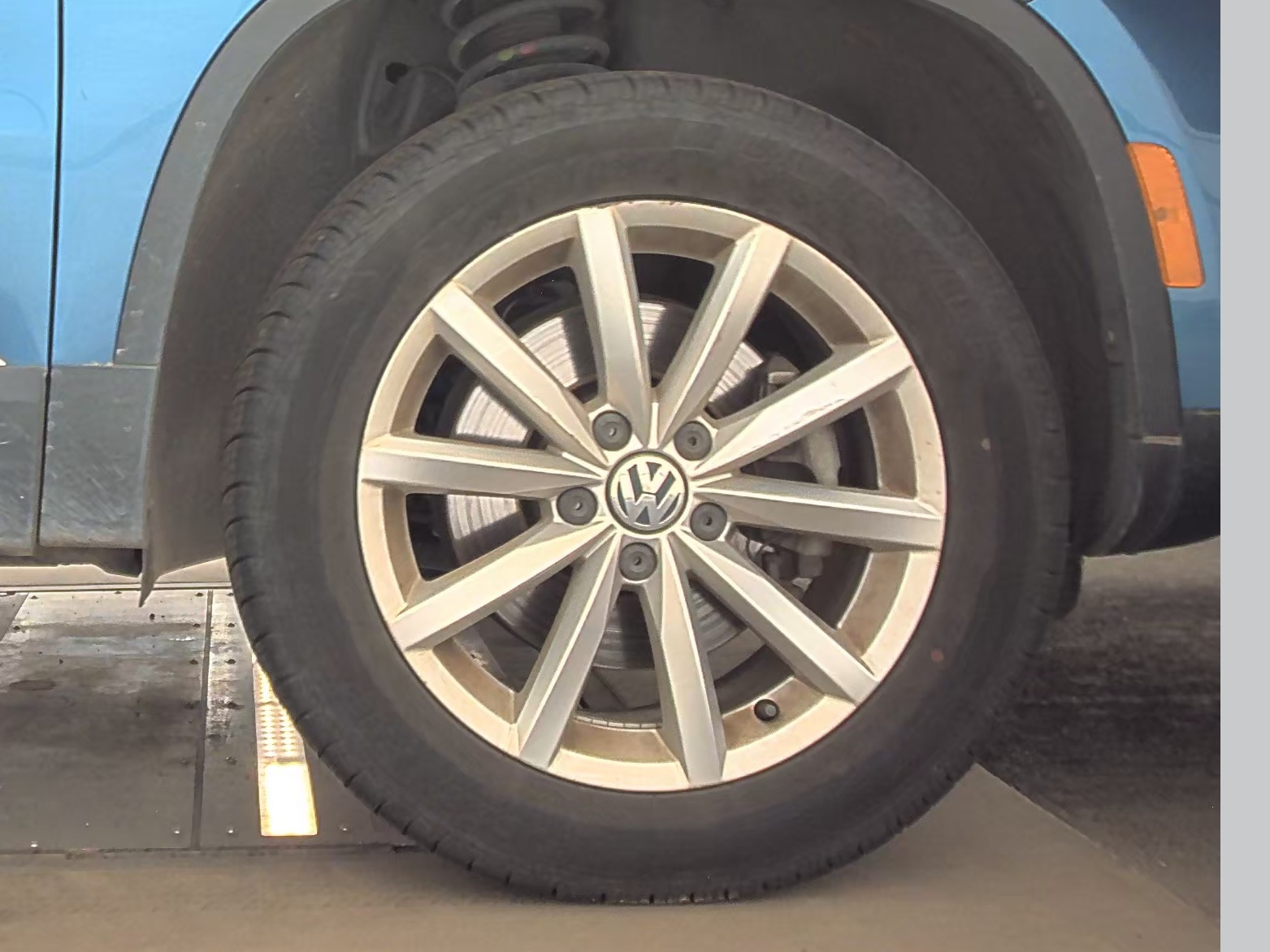 2017 Volkswagen Tiguan 2.0T Wolfsburg Edition FWD