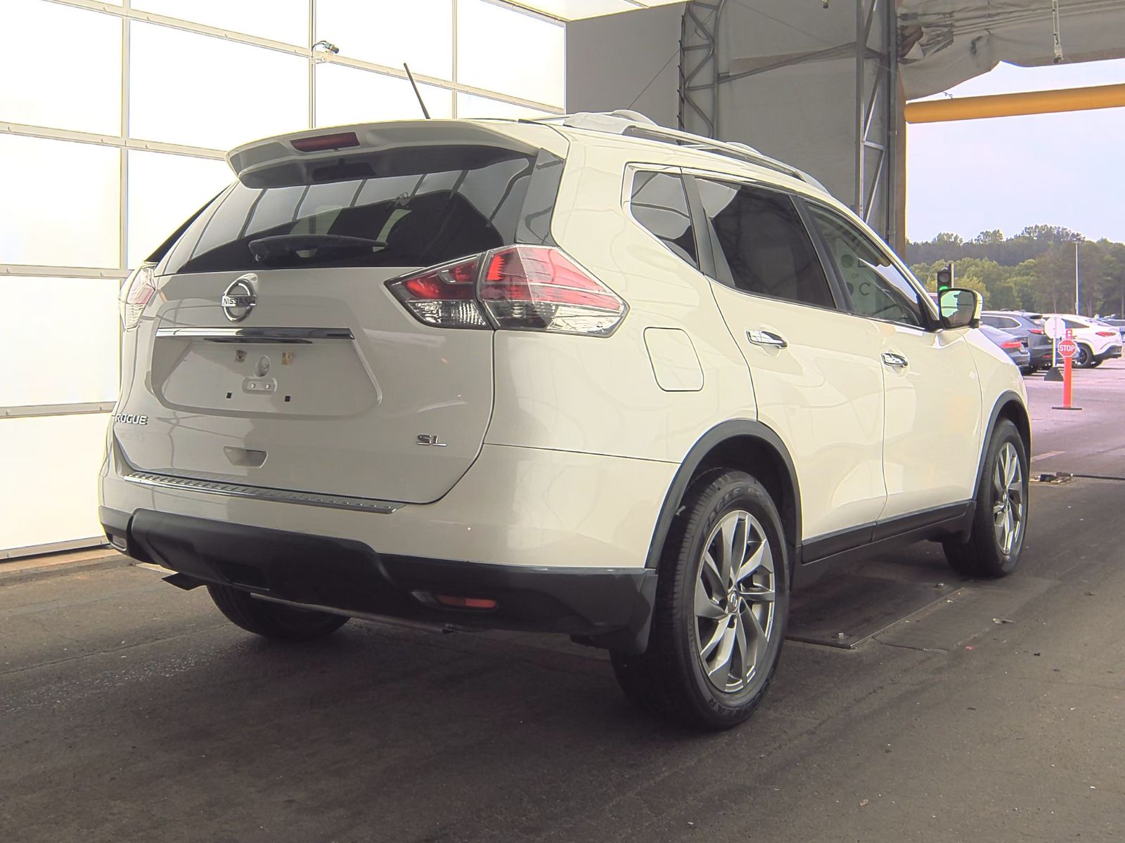 2015 Nissan Rogue SL FWD