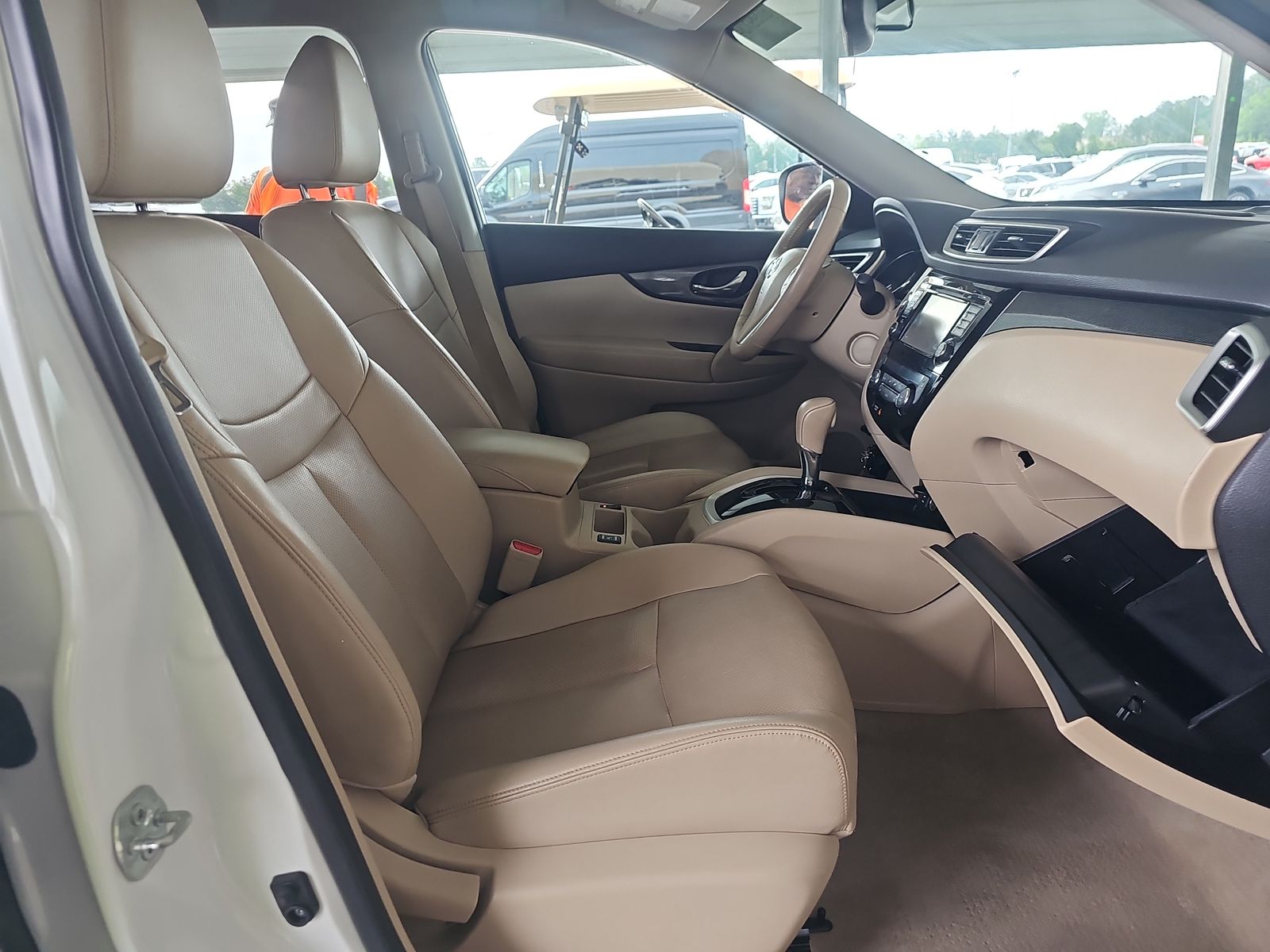 2015 Nissan Rogue SL FWD