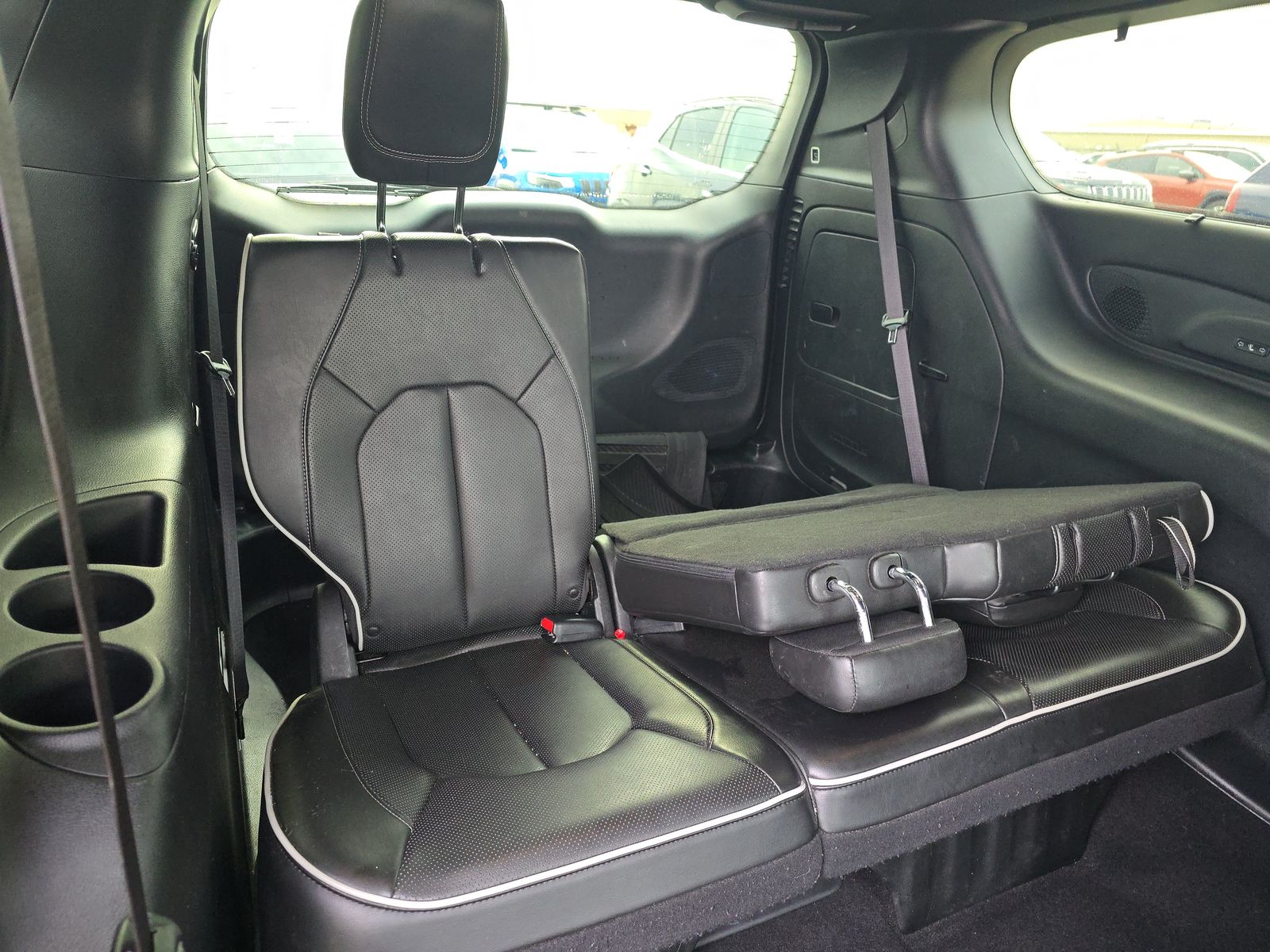2020 Chrysler Pacifica Limited FWD