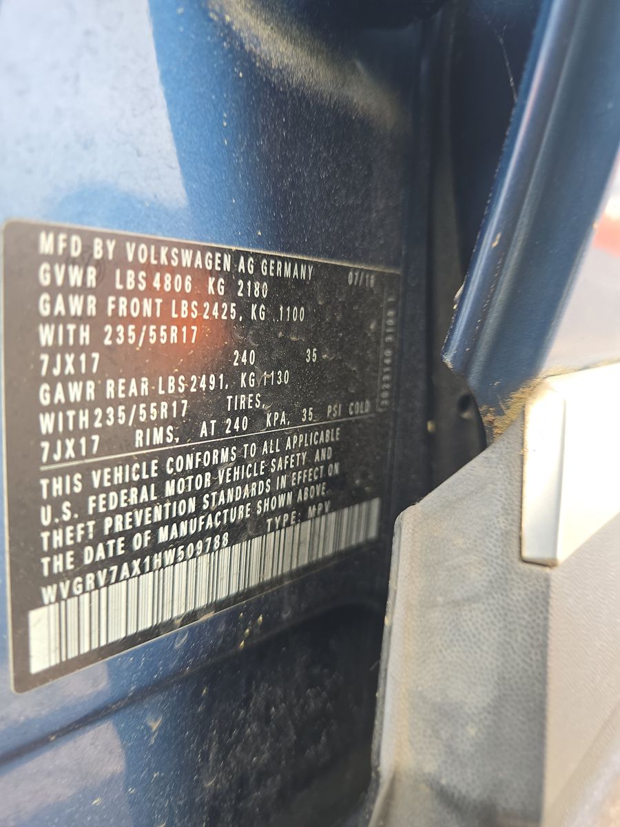 2017 Volkswagen Tiguan 2.0T Wolfsburg Edition FWD