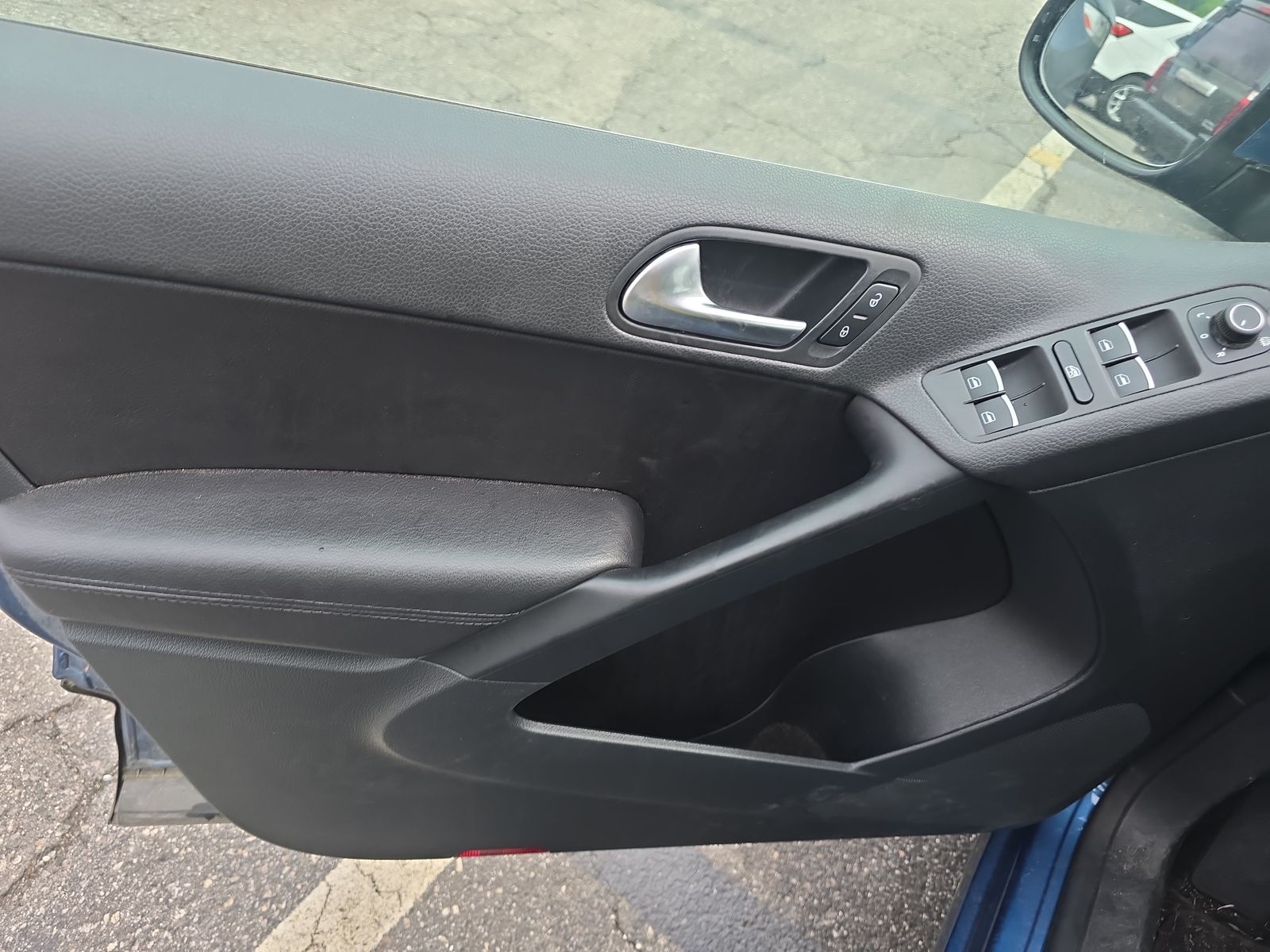 2017 Volkswagen Tiguan 2.0T Wolfsburg Edition FWD