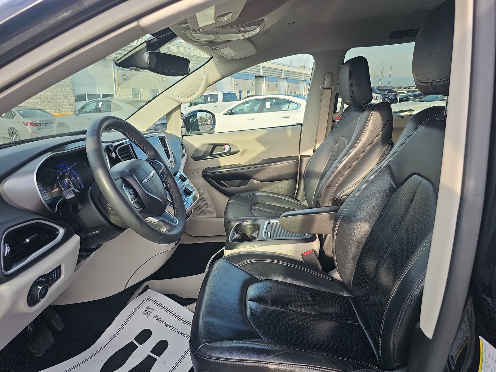 2022 Chrysler Pacifica Touring L FWD