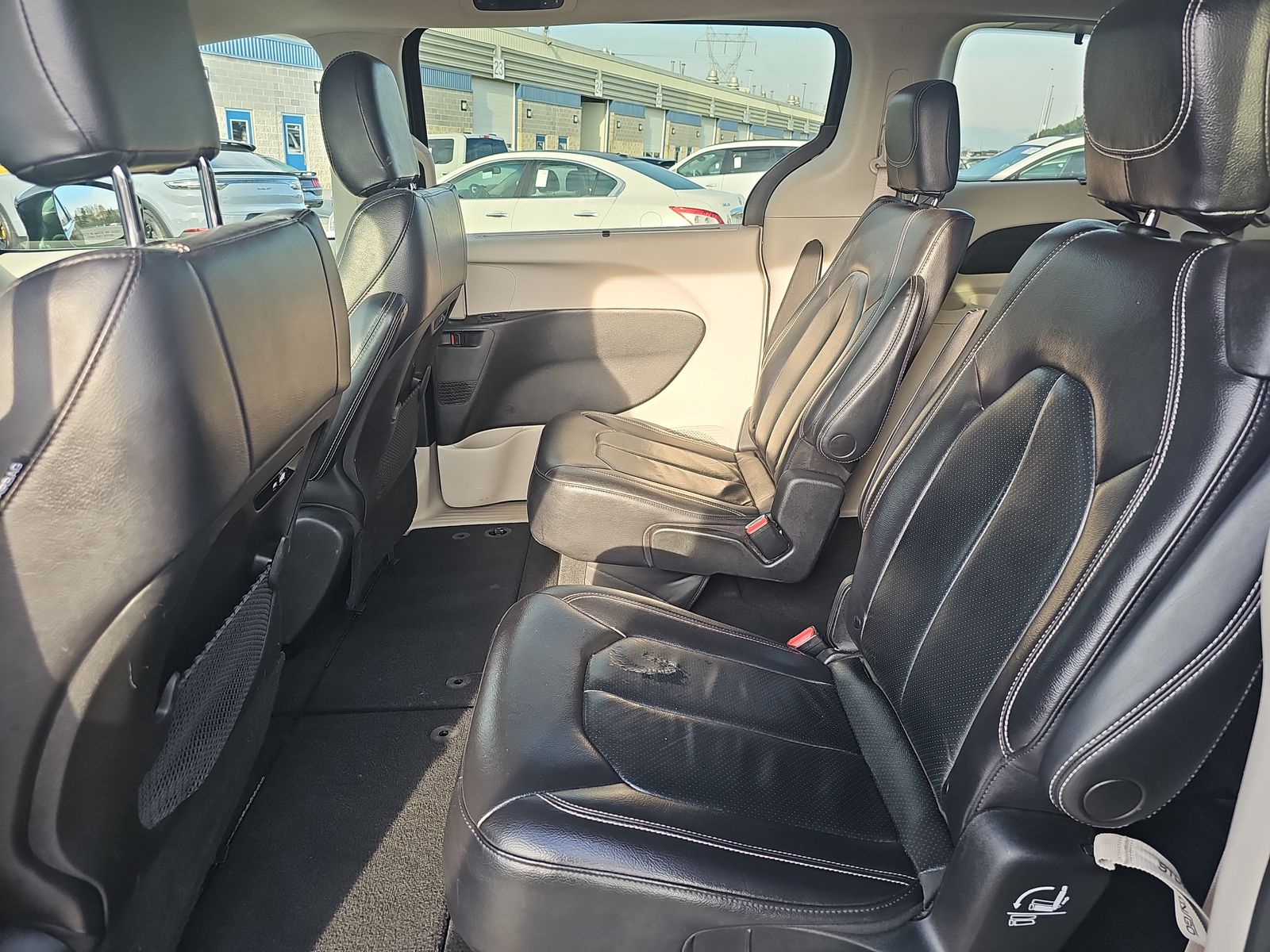 2022 Chrysler Pacifica Touring L FWD