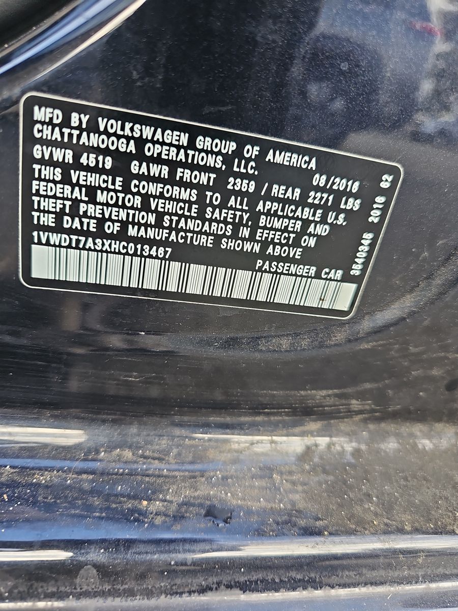 2017 Volkswagen Passat 1.8T R-Line FWD