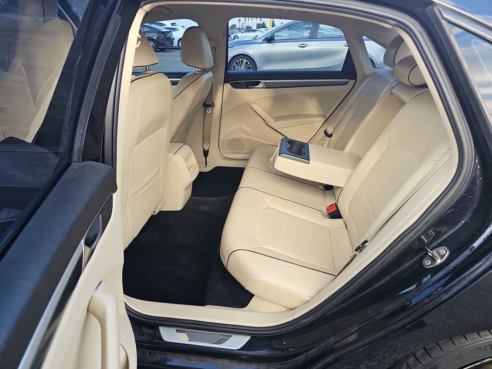 2017 Volkswagen Passat 1.8T R-Line FWD