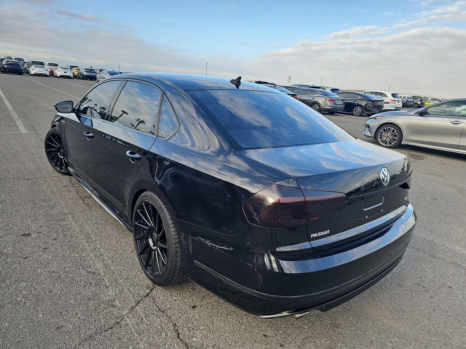 2017 Volkswagen Passat 1.8T R-Line FWD