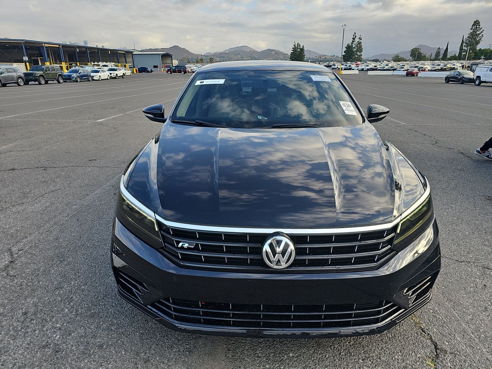 2017 Volkswagen Passat 1.8T R-Line FWD