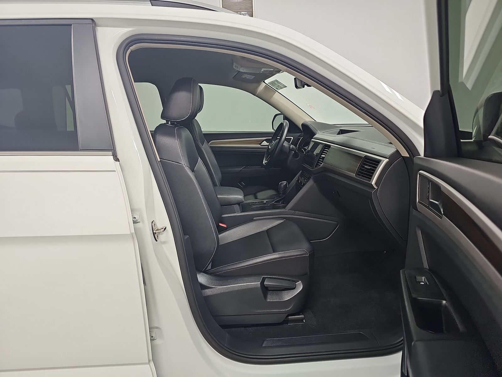 2021 Volkswagen Atlas 2.0T SE FWD