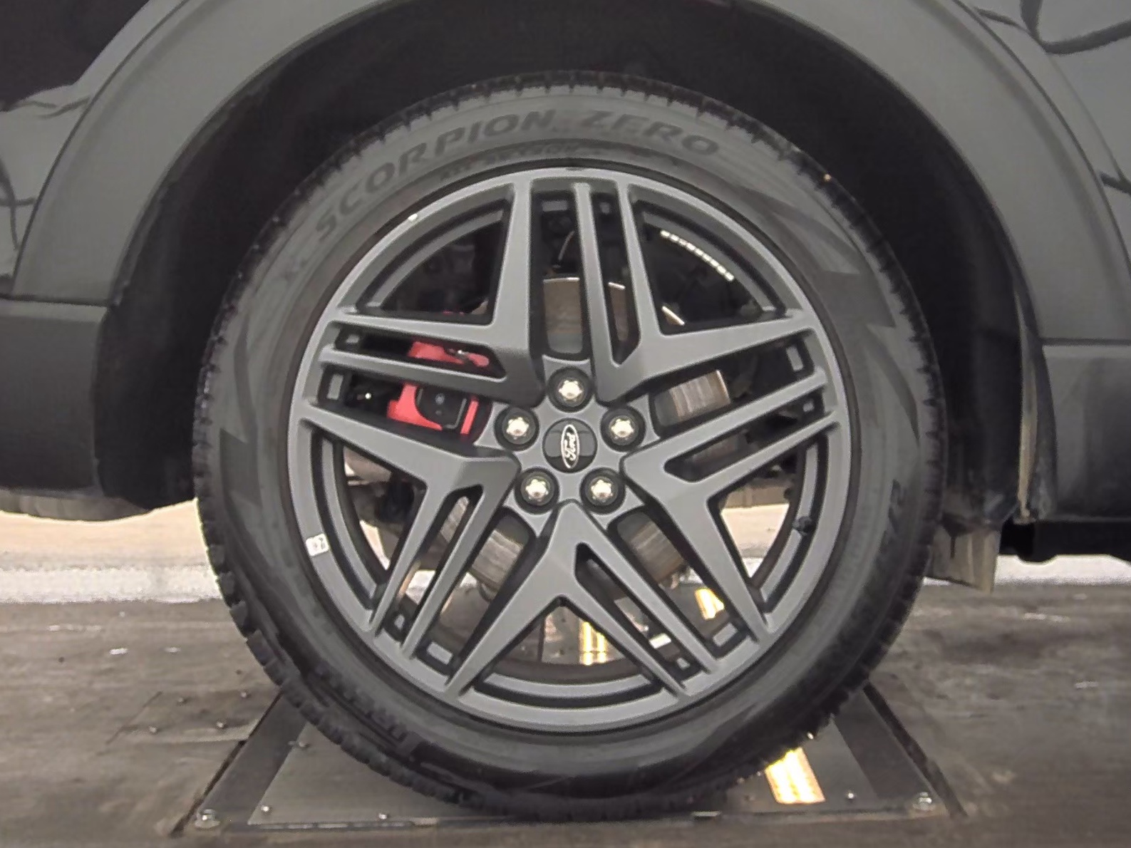2025 Ford Explorer ST AWD