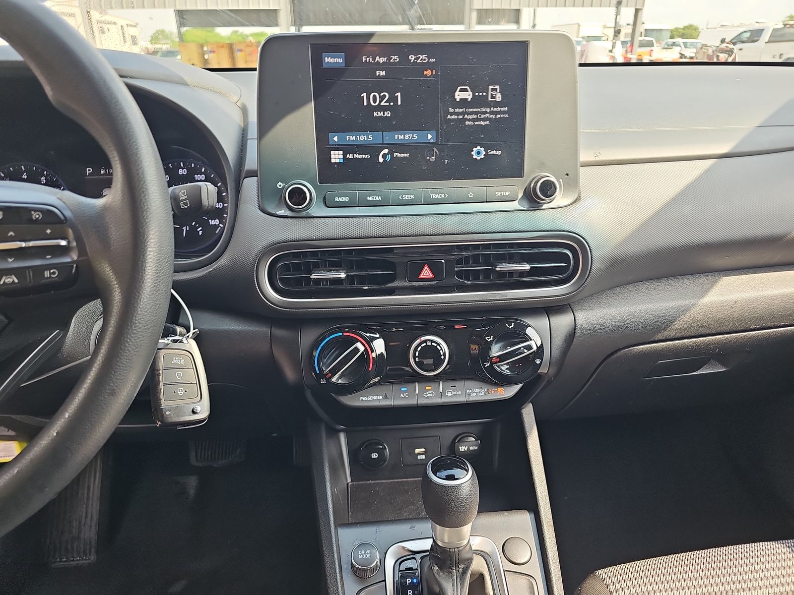 2023 Hyundai Kona SE FWD