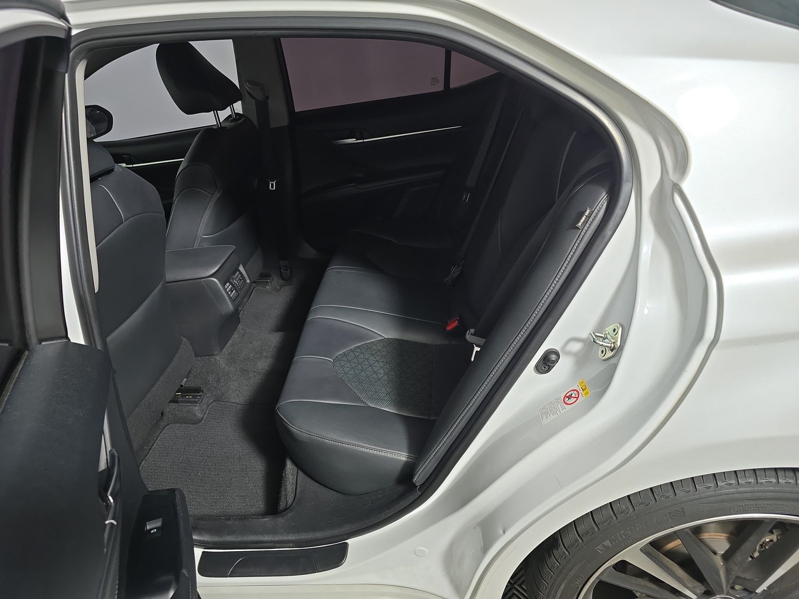 2018 Toyota Camry XSE FWD