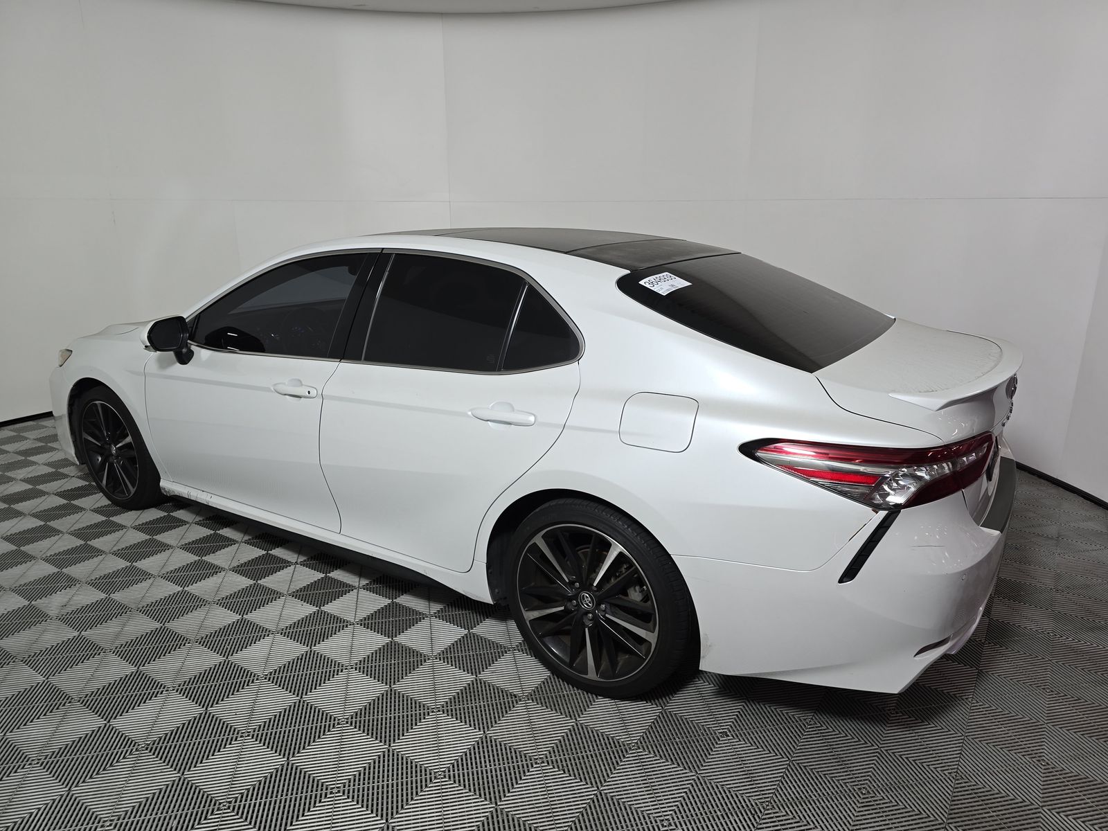 2018 Toyota Camry XSE FWD