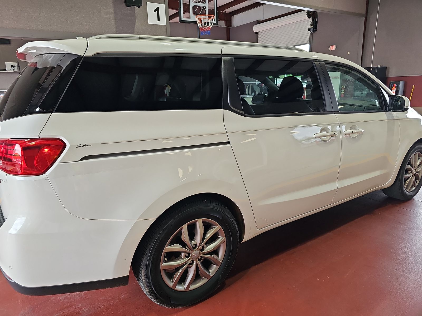2019 Kia Sedona EX FWD