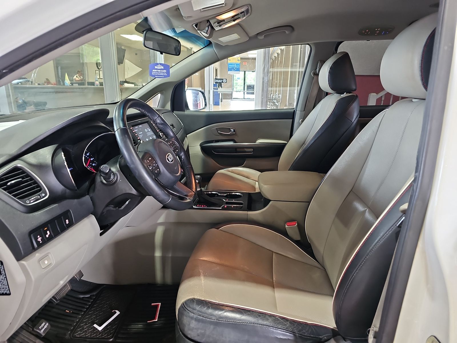 2019 Kia Sedona EX FWD