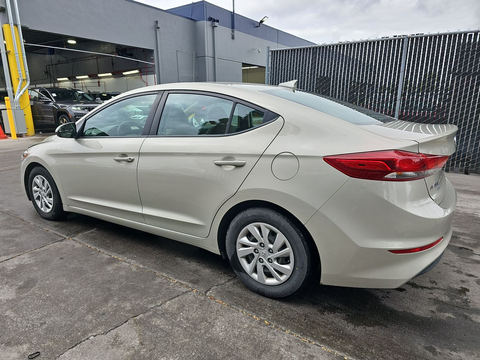 2017 Hyundai Elantra SE FWD
