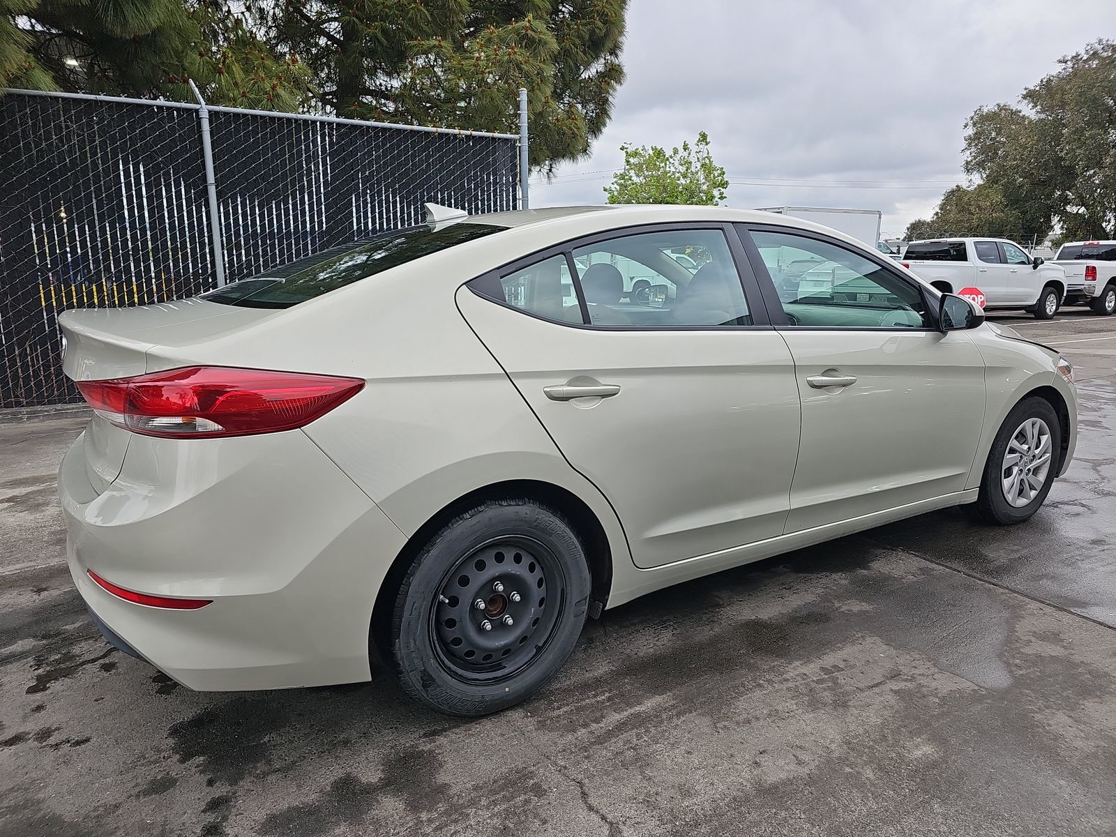 2017 Hyundai Elantra SE FWD
