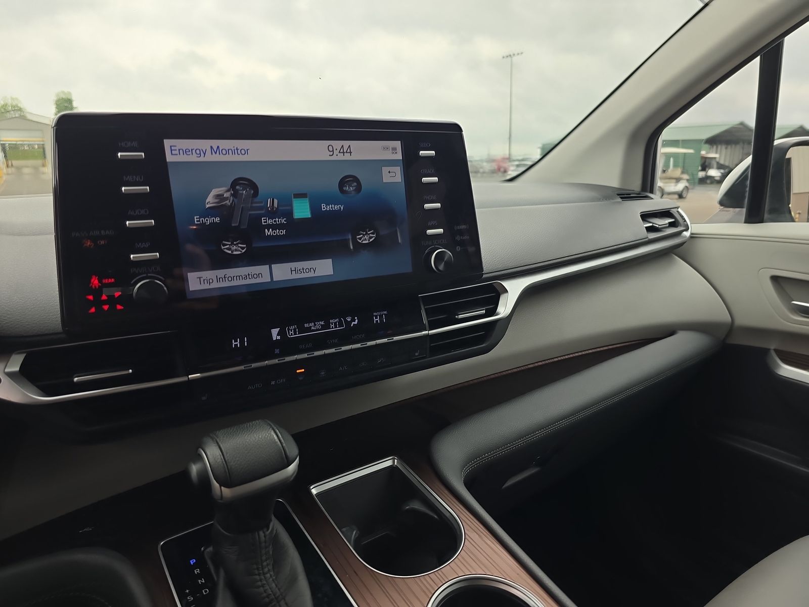 2021 Toyota Sienna XLE FWD