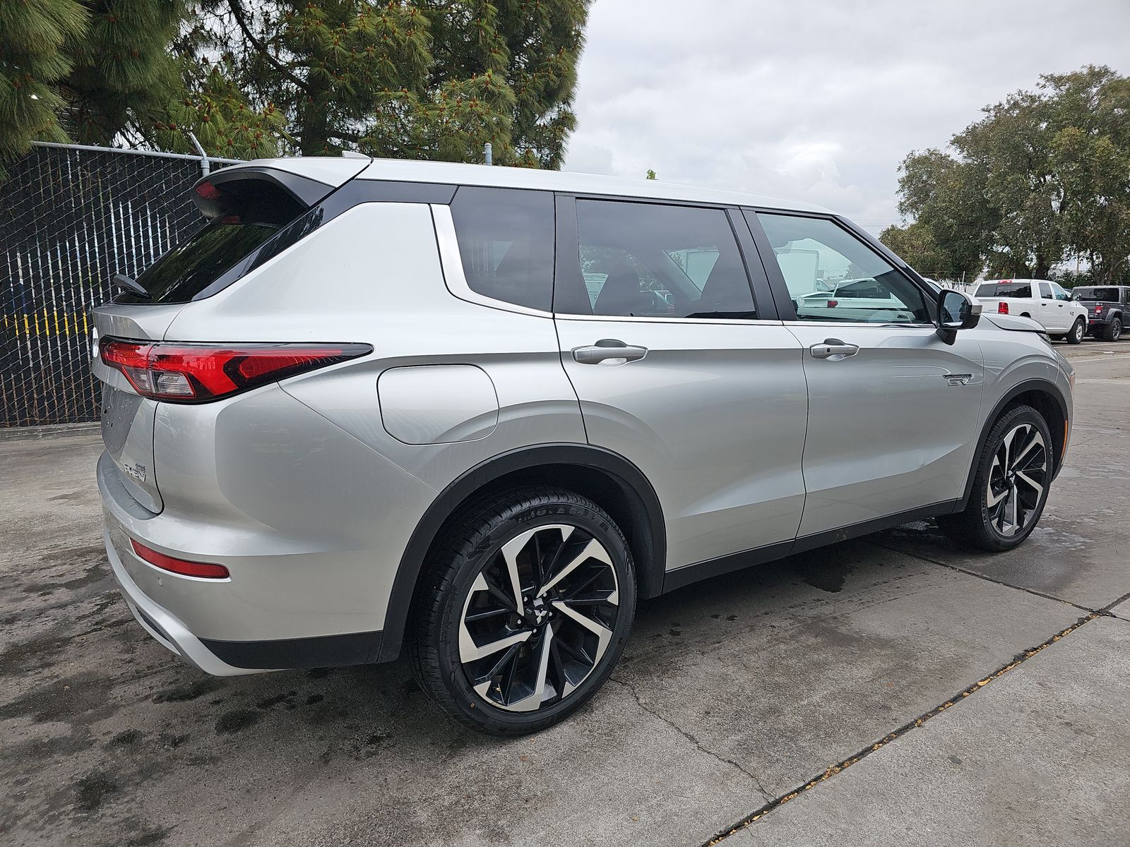 2023 Mitsubishi Outlander PHEV RALLIART AWD