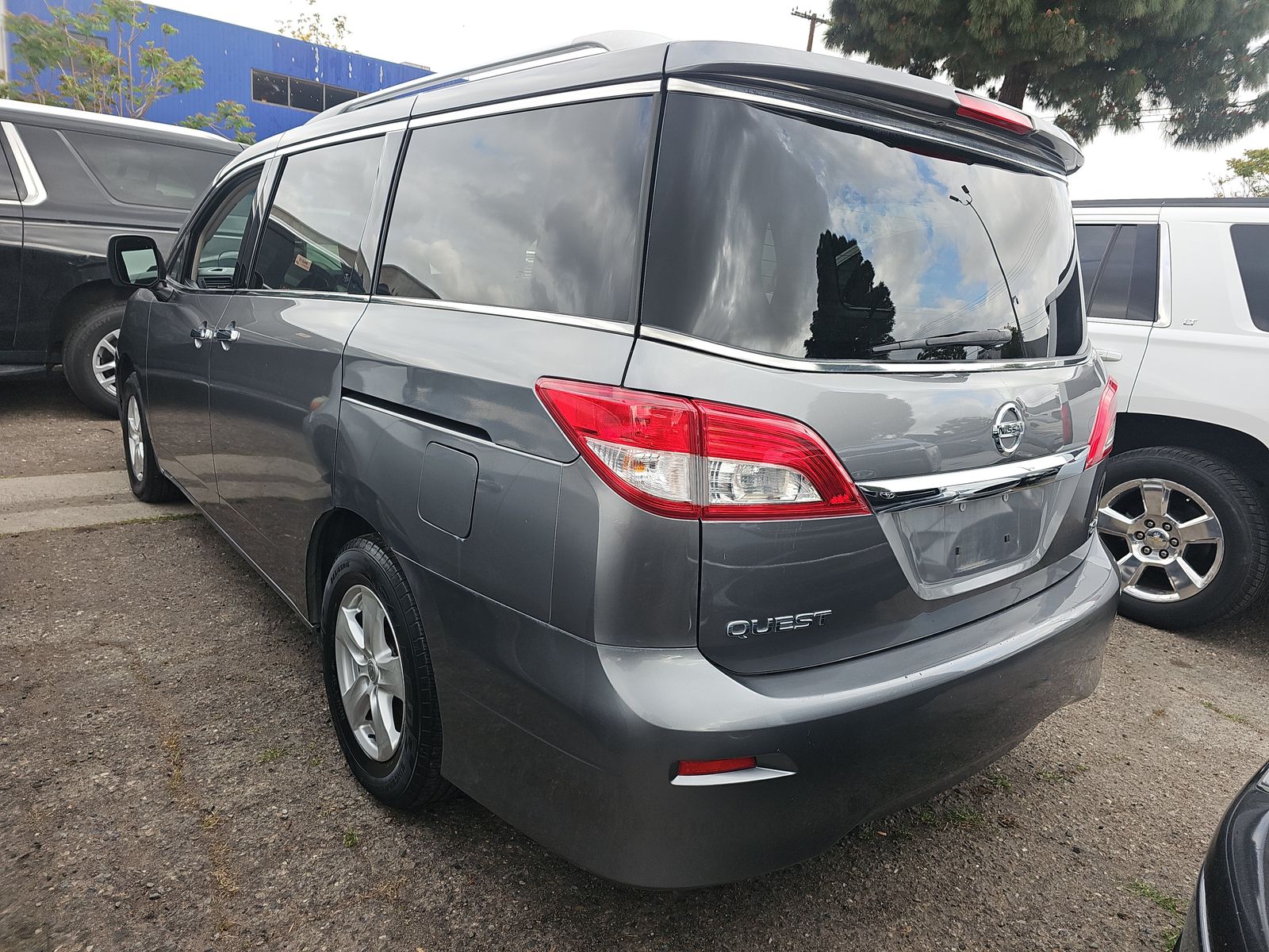 2017 Nissan Quest SV FWD