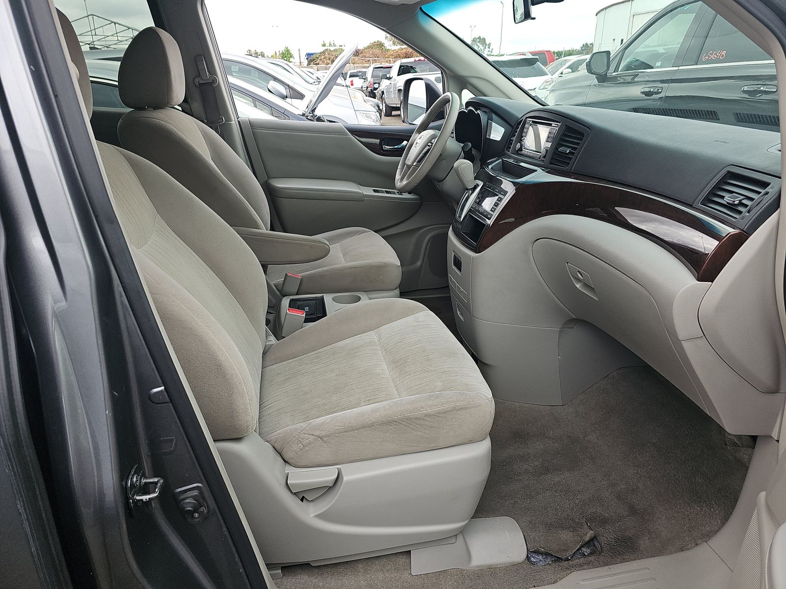 2017 Nissan Quest SV FWD