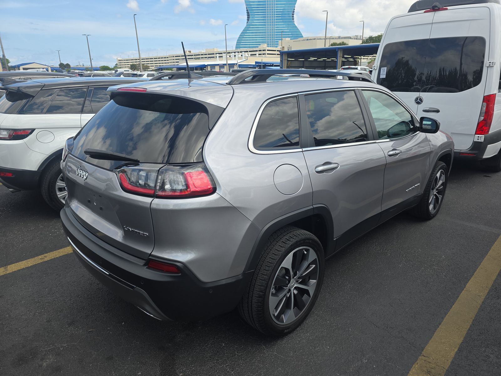 2022 Jeep Cherokee Limited AWD
