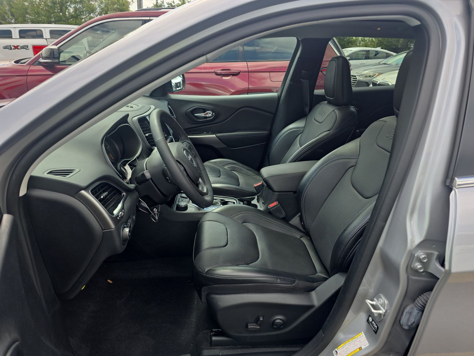 2022 Jeep Cherokee Limited AWD