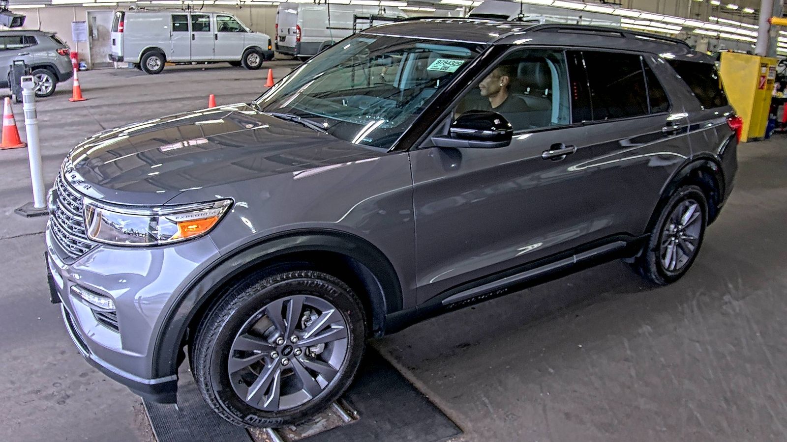 2022 Ford Explorer XLT AWD