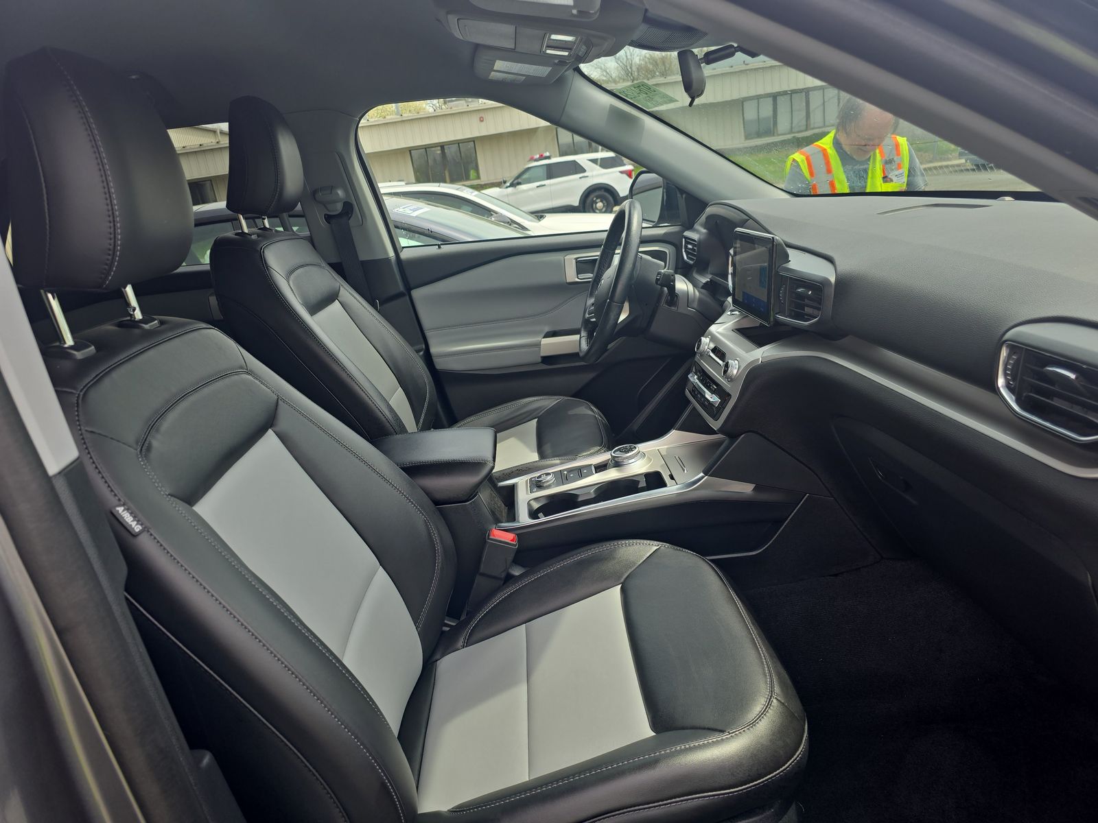 2022 Ford Explorer XLT AWD