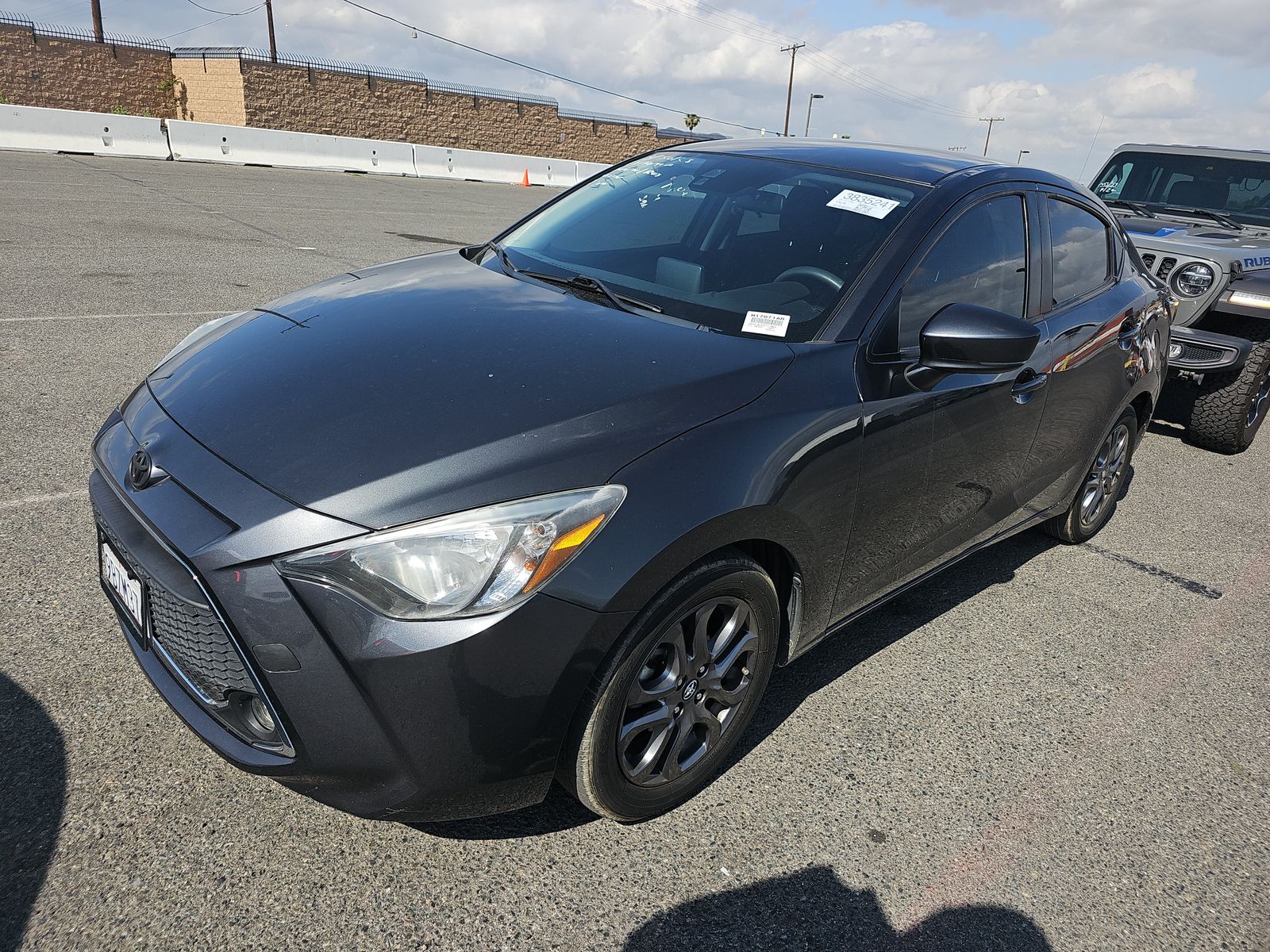 2020 Toyota Yaris LE FWD